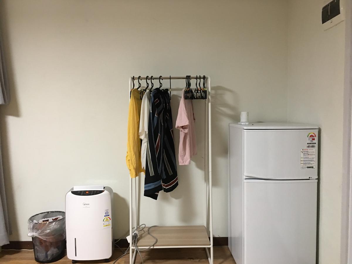 Take 1 Guesthouse Hongdae Сеул Екстериор снимка