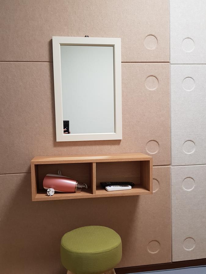 Take 1 Guesthouse Hongdae Сеул Екстериор снимка